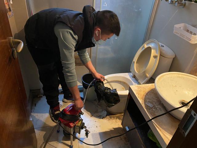 贵港马桶疏通-疏通下水道